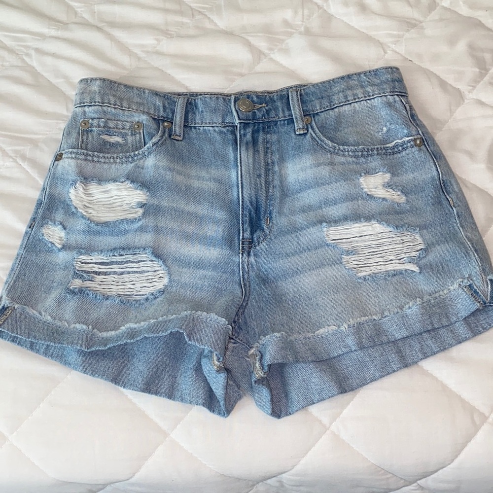 AERO Mom Shorts